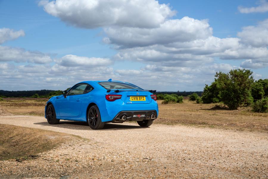  Toyota GT 86 Blue Edition 2018 года  (UK) (фото 7 из 40)